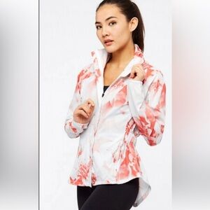 Adidas Womens TKO Supernova Water resistant Jacket -CG1188 Nwt XS Running Gym